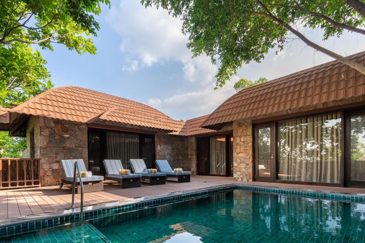 The Ananta Udaipur Hotell Exteriör bild